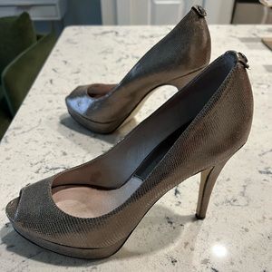 Michael Kors York Pumps